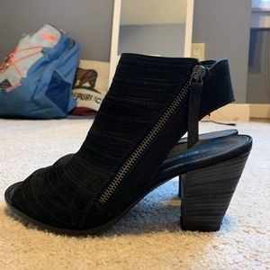 BLACK PAUL GREEN BOOTIES